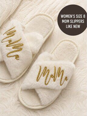 "Mama" Fuzzy Slippers | Sz 8